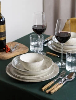 Jay Hill Kom Jersey ø 12 Cm / 350 Ml 12 Jay Hill Kom Jersey ø 12 Cm / 350 Ml -Thuiskeuken 10 8720955225120 9Jay Hill jersey servies sfeer 5