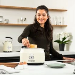 Westinghouse Retro Waterkoker + Broodrooster 2 Sleuven + Blender - Wit 21 Westinghouse Retro Waterkoker + Broodrooster 2 Sleuven + Blender - Wit -Thuiskeuken 1200x1200 138