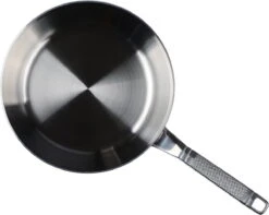 Saveur Selects Koekenpan Voyage - Tri-Ply RVS - ø 25 Cm - Zonder Anti-aanbaklaag 7 Saveur Selects Koekenpan Voyage - Tri-Ply RVS - ø 25 Cm - Zonder Anti-aanbaklaag -Thuiskeuken 1200x959 1