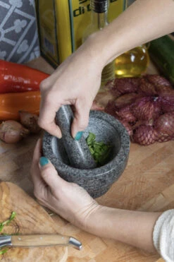 Jay Hill Vijzel - Granite - ø 13 Cm 9 Jay Hill Vijzel - Granite - ø 13 Cm -Thuiskeuken 18 8720812849285 5