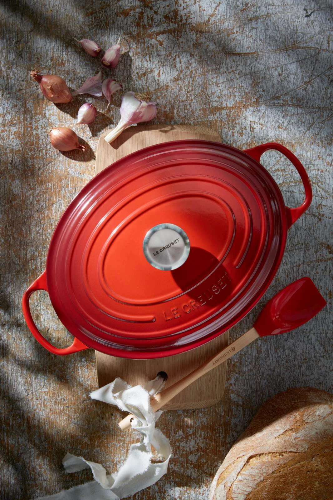 Le Creuset Braadpan Signature - Ovaal - Kersenrood - ø 33 Cm / 7.5 Liter 5 Le Creuset Braadpan Signature - Ovaal - Kersenrood - ø 33 Cm / 7.5 Liter - Afbeelding 3