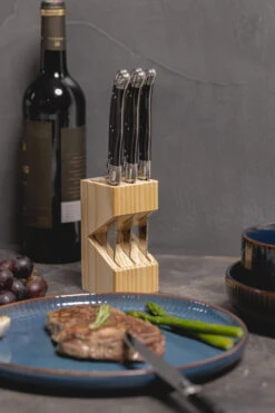 Sareva Steakmessenset Laguiole - Zwart - 6 Stuks 8 Sareva Steakmessenset Laguiole - Zwart - 6 Stuks -Thuiskeuken 25082021 12