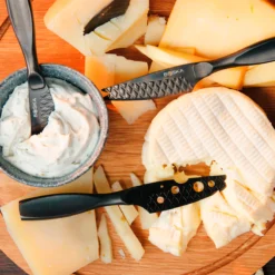 Boska Kaasmessenset Mini Monaco+ Zwart 11 Boska Kaasmessenset Mini Monaco+ Zwart -Thuiskeuken 307088 BOSKACheeseKnifeSetMiniMonaco Black 9 2400x