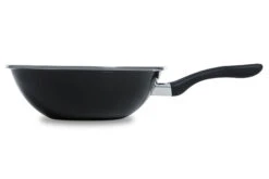 BK Wokpan Fortalit - ø 28 Cm / 3.6 Liter - Geëmailleerde Anti-aanbaklaag -Thuiskeuken 63ece716ab1442a0cc503db7bae064672a71a133 B1208.928 FORTA PD HR