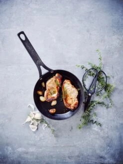 BK Koekenpan Black Steel - ø 28 Cm - Zonder Anti-aanbaklaag -Thuiskeuken 888eaa5860e990e4de3469dba80f7d1b4a41f656 Black steel frypan S2 1