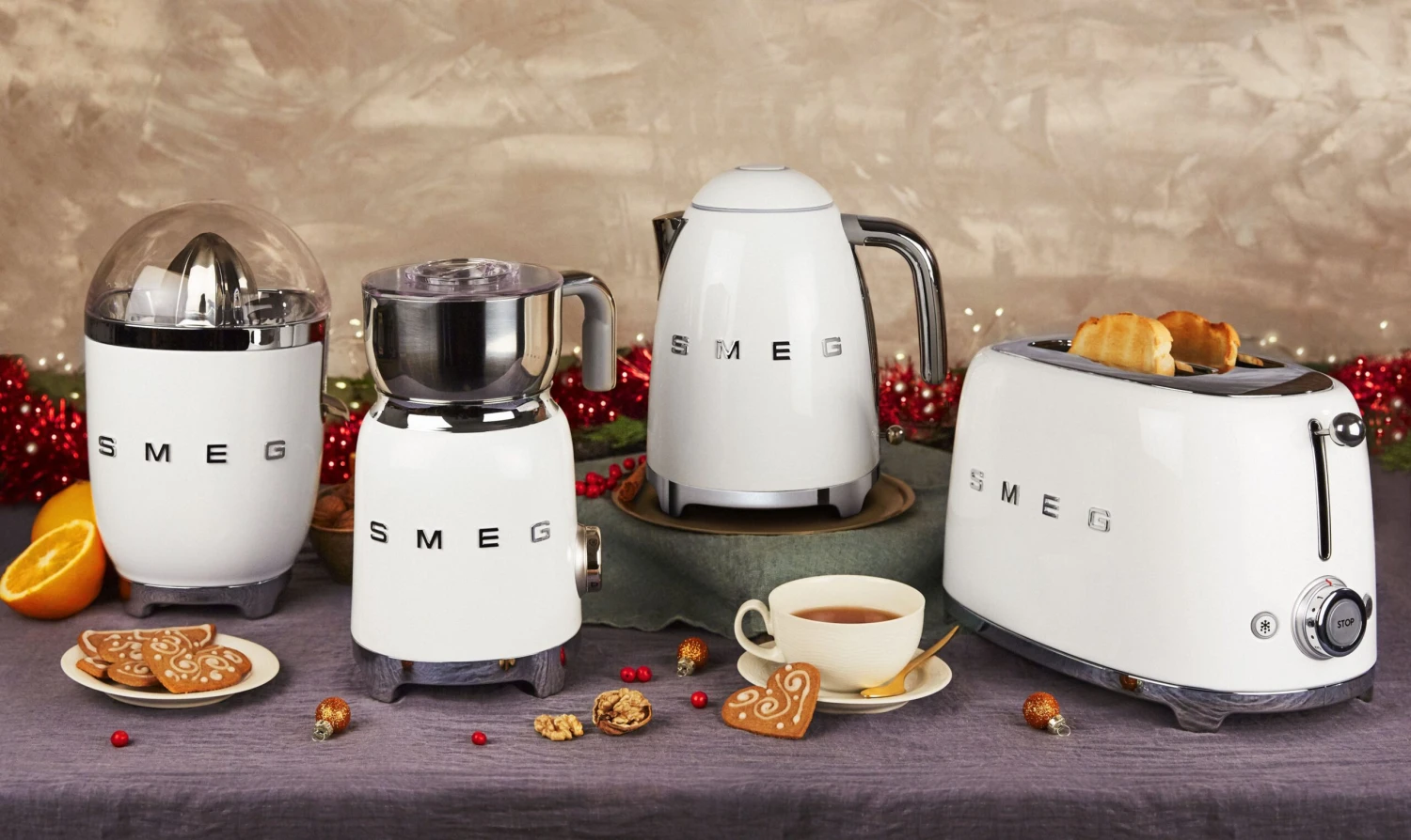 SMEG Citruspers - Elektrisch - Wit - CJF11WHEU 5 SMEG Citruspers - Elektrisch - Wit - CJF11WHEU - Afbeelding 3