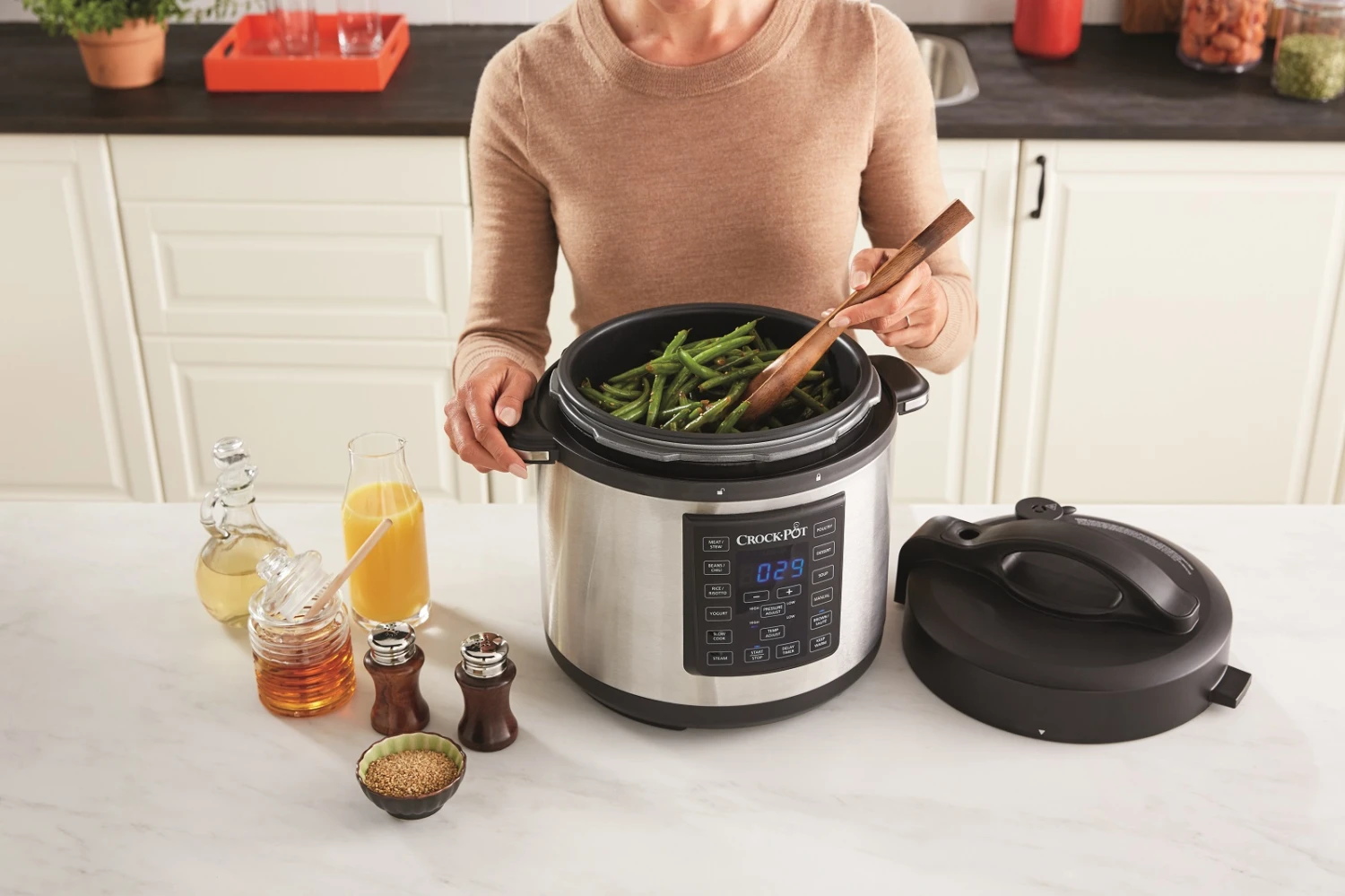 Crockpot Express Slowcooker + Snelkookpan - Uitneembare Binnenpan - 5.6 Liter - CR089 Met Stoommand & Tang) 7 Crockpot Express Slowcooker + Snelkookpan - Uitneembare Binnenpan - 5.6 Liter - CR089 Met Stoommand & Tang) - Afbeelding 5