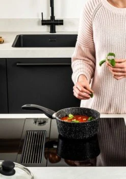 Westinghouse Steelpan Marble - ø 18 Cm / 1.8 Liter 7 Westinghouse Steelpan Marble - ø 18 Cm / 1.8 Liter -Thuiskeuken Clipboard07 7