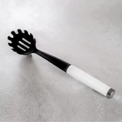 KitchenAid Spaghettilepel Classic - Wit 7 KitchenAid Spaghettilepel Classic - Wit -Thuiskeuken KitchenAid lyzka kuchenna CLASSIC KCG005OHWHE 5057982066437