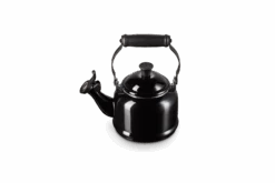 Le Creuset Fluitketel Demi - Ebbenzwart - 1.1 Liter -Thuiskeuken LC 20190924 ZS PS FS 92000900140000 002