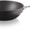 Le Creuset Wokpan Met Steel - Les Forgées TNS - ø 26 Cm / 3.4 Liter - Standaard Anti-aanbaklaag 2 Le Creuset Wokpan Met Steel - Les Forgées TNS - ø 26 Cm / 3.4 Liter - Standaard Anti-aanbaklaag -Thuiskeuken Le Creuset anti aanbak wokpan 26 cm met tegengreep.jpg
