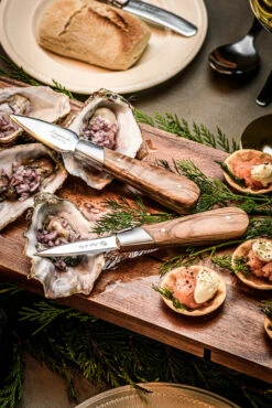 Laguiole Style De Vie Oestermessen Met Oesterhouder Luxury Line Olijfhout -Thuiskeuken OesterOliveGift 3