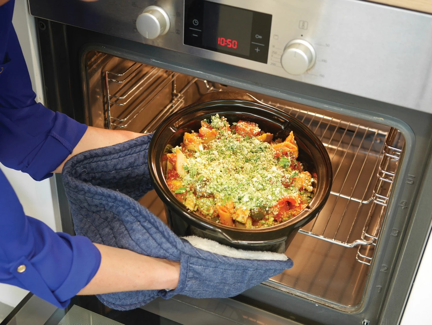 Crockpot Slowcooker - Scharnierdeksel - 4.7 Liter - CR052 5 Crockpot Slowcooker - Scharnierdeksel - 4.7 Liter - CR052 - Afbeelding 3