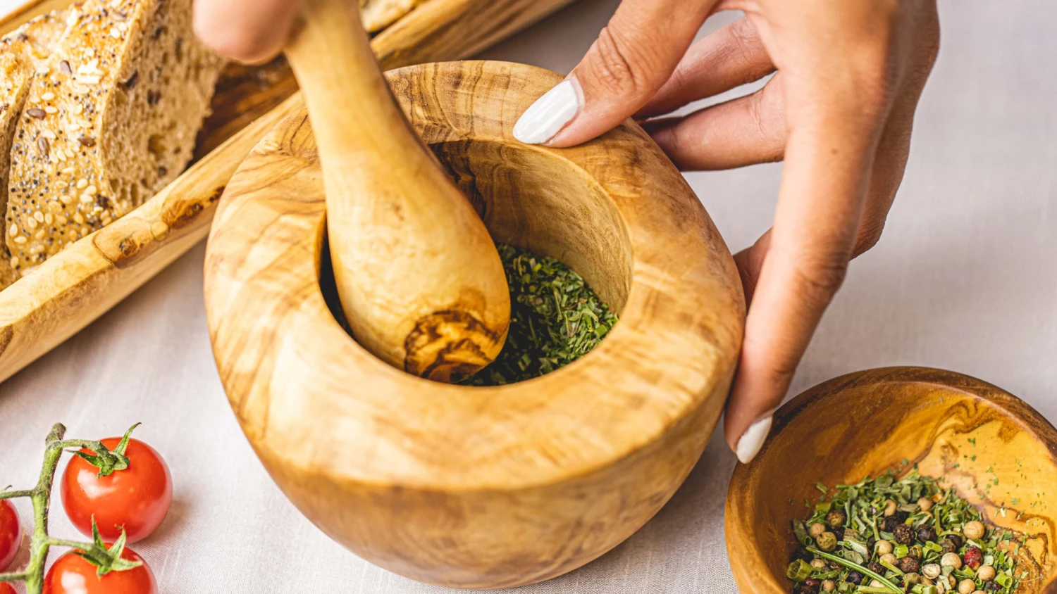 Jay Hill Vijzel Tunea - Olijfhout - ø 12 Cm 6 Jay Hill Vijzel Tunea - Olijfhout - ø 12 Cm - Afbeelding 4