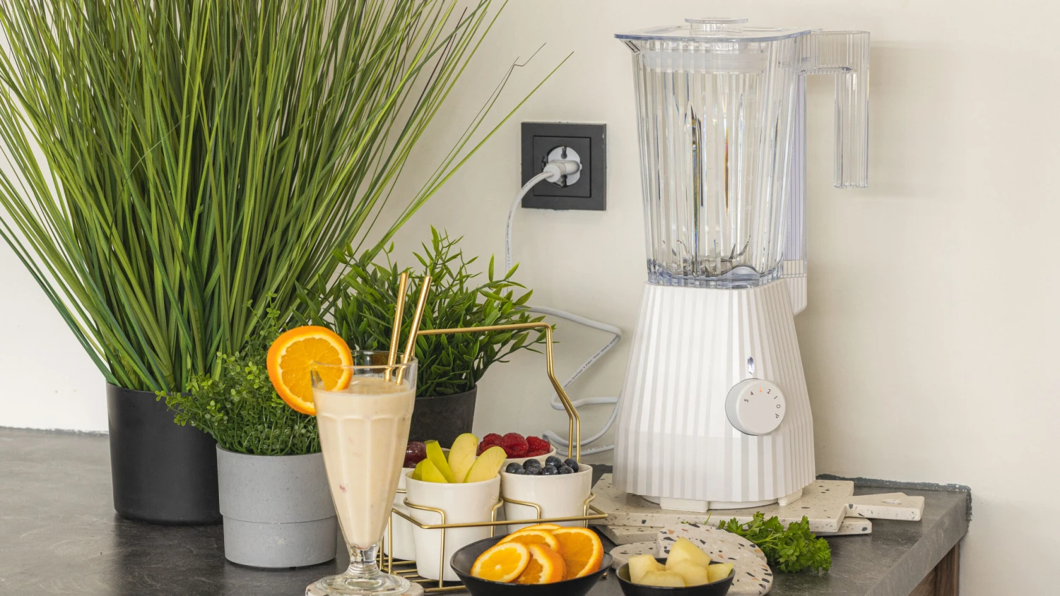 Alessi Blender Plissé - 5 Snelheden + Turbostand - Wit - Michele De Lucchi - 1.5 Liter - MDL09 W 4 Alessi Blender Plissé - 5 Snelheden + Turbostand - Wit - Michele De Lucchi - 1.5 Liter - MDL09 W - Afbeelding 2