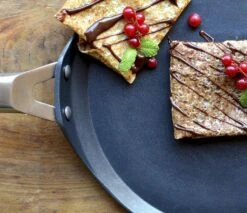 Valira Pannenkoekenpan Aire - ø 28 Cm - Standaard Anti-aanbaklaag 13 Valira Pannenkoekenpan Aire - ø 28 Cm - Standaard Anti-aanbaklaag -Thuiskeuken crepepan5