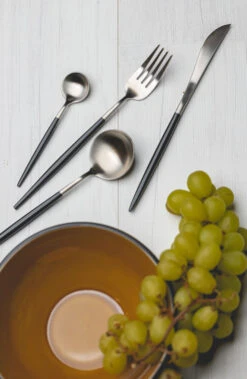 Jay Hill Bestekset - RVS - Zwart - 16-delig / 4 Personen -Thuiskeuken jay hill bestek rvs 1 1