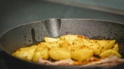 Blackwell Koekenpan - Gietijzer - ø 25 Cm - Zonder Anti-aanbaklaag 20 Blackwell Koekenpan - Gietijzer - ø 25 Cm - Zonder Anti-aanbaklaag -Thuiskeuken jh gietijzer 1 7 1