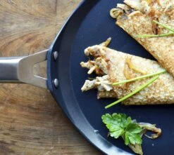 Valira Pannenkoekenpan Aire - ø 28 Cm - Standaard Anti-aanbaklaag 12 Valira Pannenkoekenpan Aire - ø 28 Cm - Standaard Anti-aanbaklaag -Thuiskeuken pannenkoekenpan2