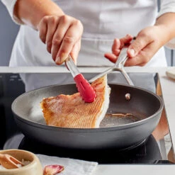 Demeyere Koekenpannen Alu Pro 5 - Duraslide Titanium - ø 20 + 24 Cm - Standaard Anti-aanbaklaag 12 Demeyere Koekenpannen Alu Pro 5 - Duraslide Titanium - ø 20 + 24 Cm - Standaard Anti-aanbaklaag -Thuiskeuken pdp masonry content demeyere alu pro dura 5 pan soft utensils 750x750