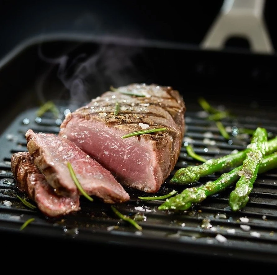 Valira Grillpan Aire Met Handgrepen - 23 X 23 Cm - Standaard Anti-aanbaklaag 7 Valira Grillpan Aire Met Handgrepen - 23 X 23 Cm - Standaard Anti-aanbaklaag - Afbeelding 5